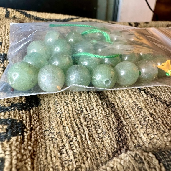 Adventurine gemstone beads. - Picture 6 of 6